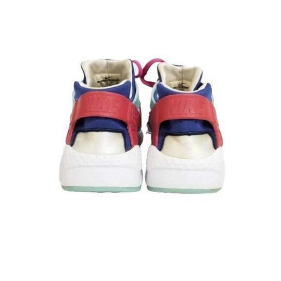 Nike Air Huarache Run (GS) Boy Nike Air Huarache Run GS Running Shoes Sneakers Size 7 Youth or Womens Size 8.5